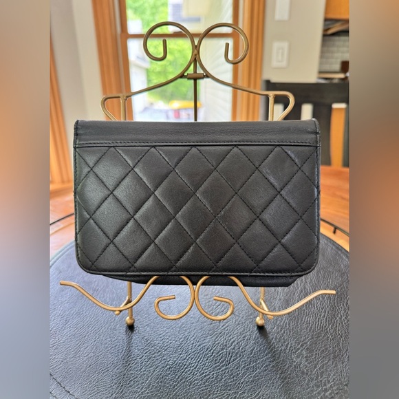 CHANEL Bag - Picture 8 of 11